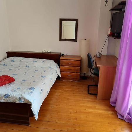 Уютный Дом 2 Atina Dış mekan fotoğraf