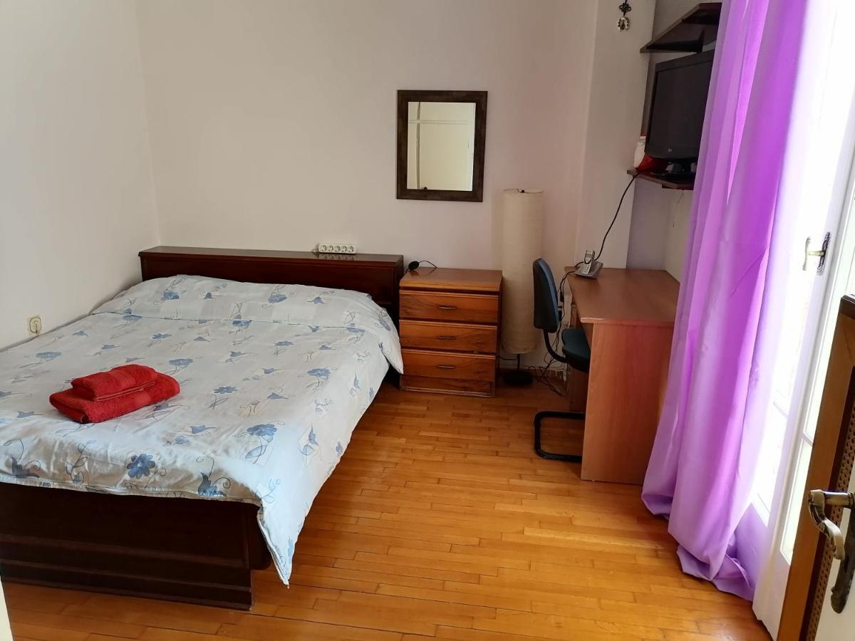 Уютный Дом 2 Atina Dış mekan fotoğraf